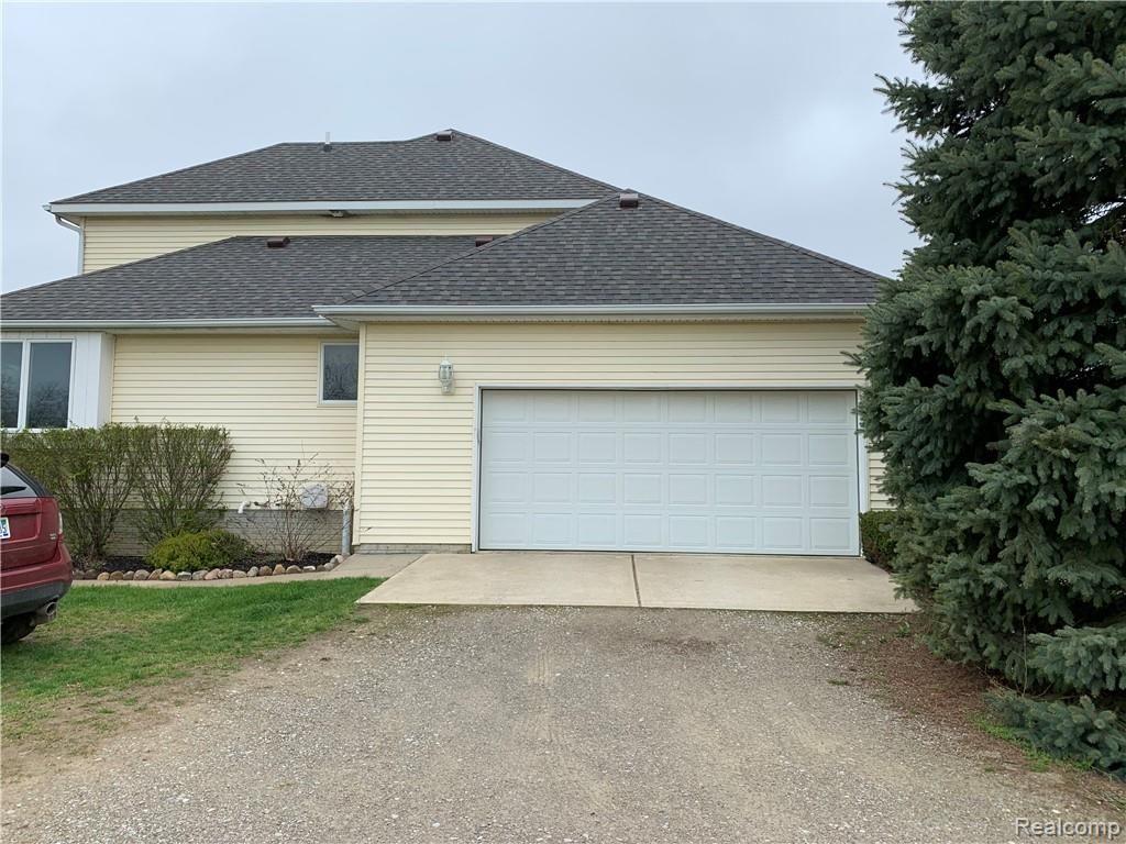 5090 East Dean Road Howell, MI 48855 - Photo 33 of 34 Photo May 03, 2 06 27 PM.jpg
