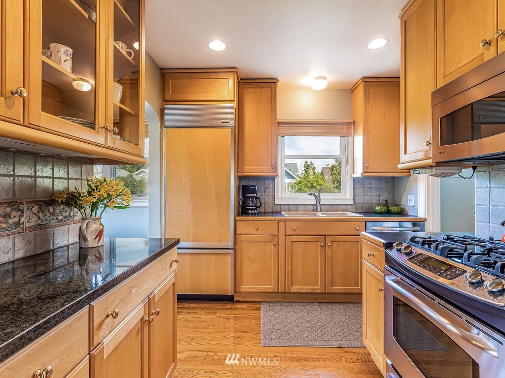 4505 Southwest Brandon Street Seattle, WA 98136 - Photo 12 of 39 Gallery Image 12
