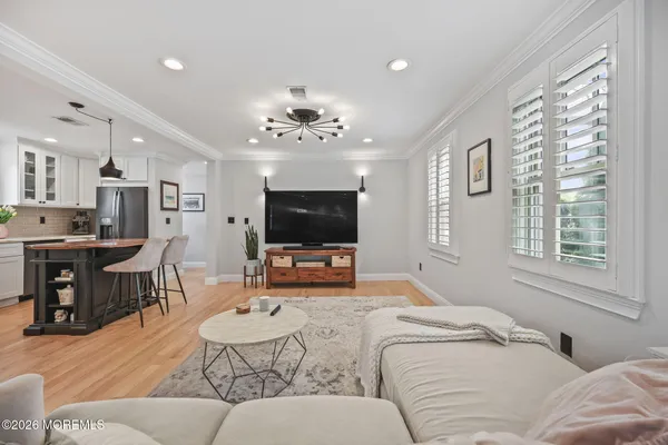 $739,999 | 33 Memorial Parkway, Atlantic Highlands, NJ 07716