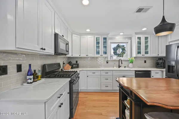 $739,999 | 33 Memorial Parkway, Atlantic Highlands, NJ 07716