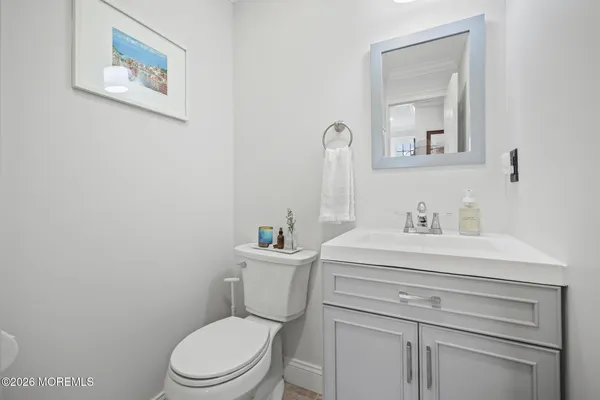 $739,999 | 33 Memorial Parkway, Atlantic Highlands, NJ 07716