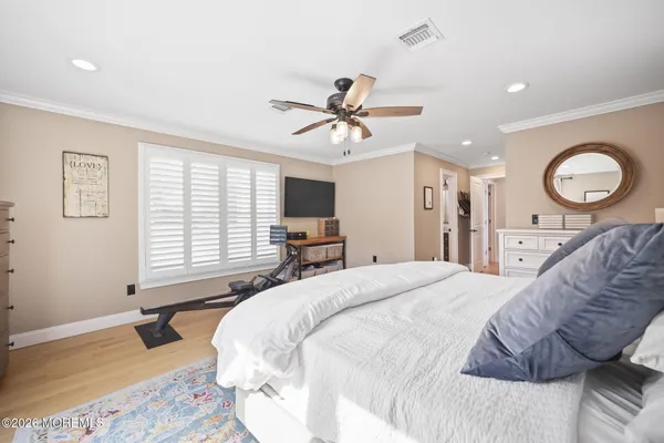 $739,999 | 33 Memorial Parkway, Atlantic Highlands, NJ 07716