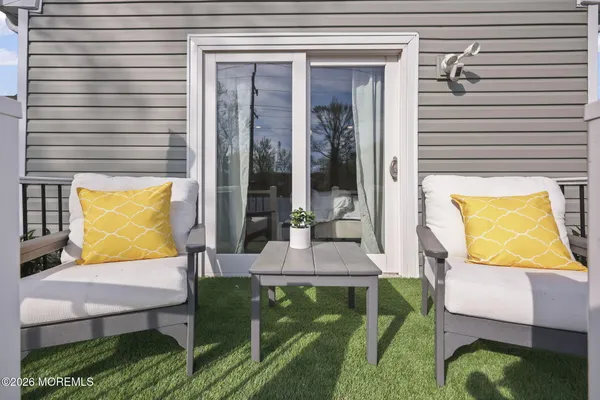 $739,999 | 33 Memorial Parkway, Atlantic Highlands, NJ 07716