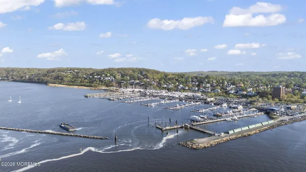 $739,999 | 33 Memorial Parkway, Atlantic Highlands, NJ 07716