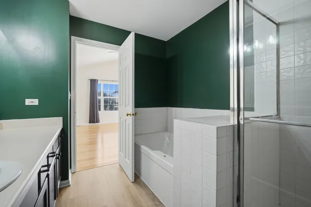 $2,500 | 1929 Golden Gate Lane, Naperville, IL 60563