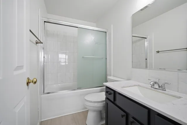 $2,500 | 1929 Golden Gate Lane, Naperville, IL 60563