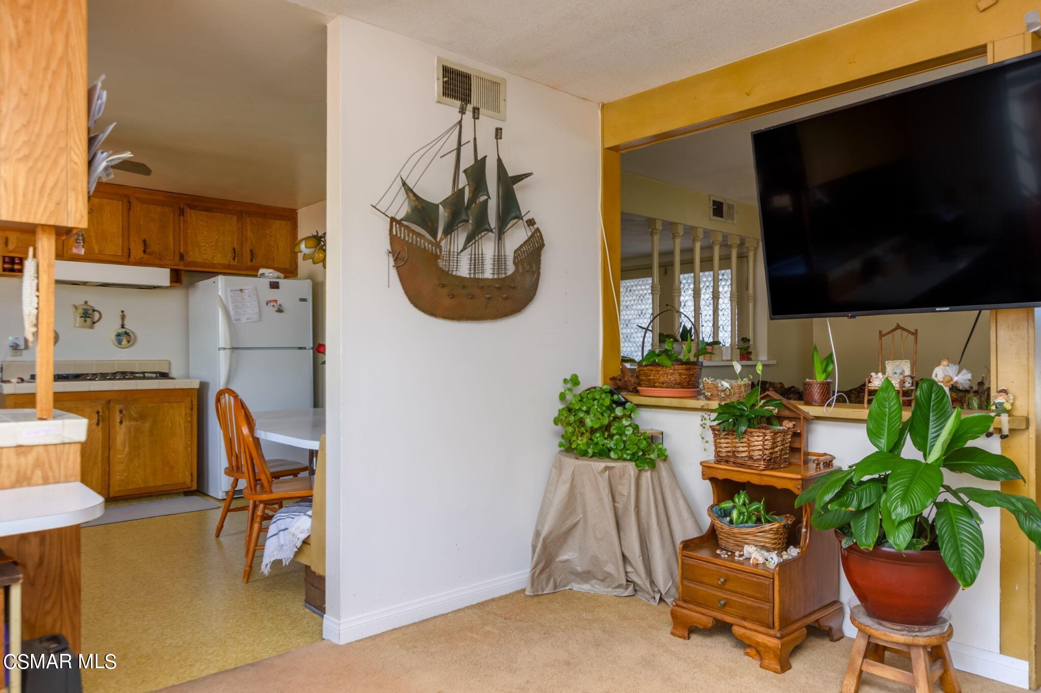 2190 May Court Simi Valley, CA 93063 - Photo 11 of 31 2190 may #11