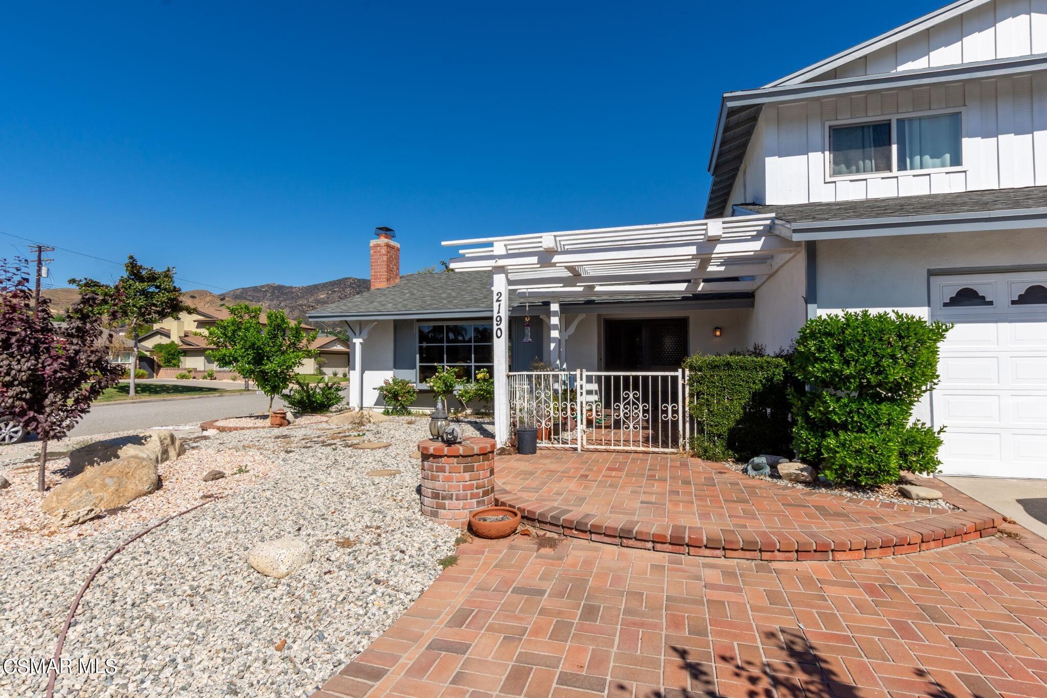 2190 May Court Simi Valley, CA 93063 - Photo 4 of 31 2190 May #4