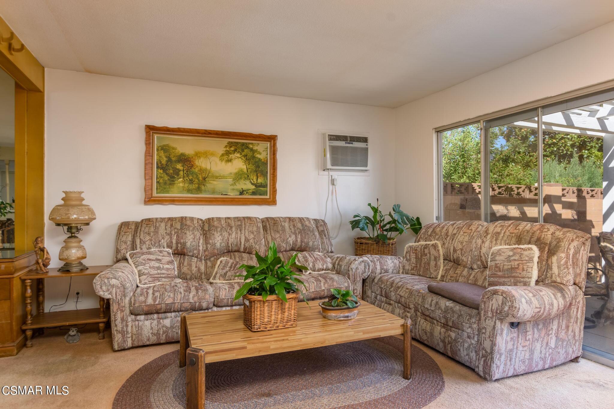 2190 May Court Simi Valley, CA 93063 - Photo 10 of 31 2190 May #10