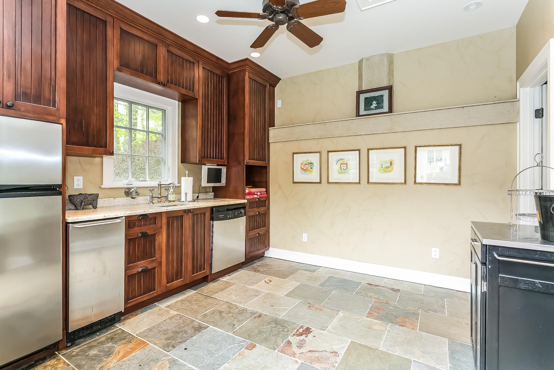 426 Frogtown Road New Canaan, CT 06840 - Photo 25 of 32 Inside Poolhouse