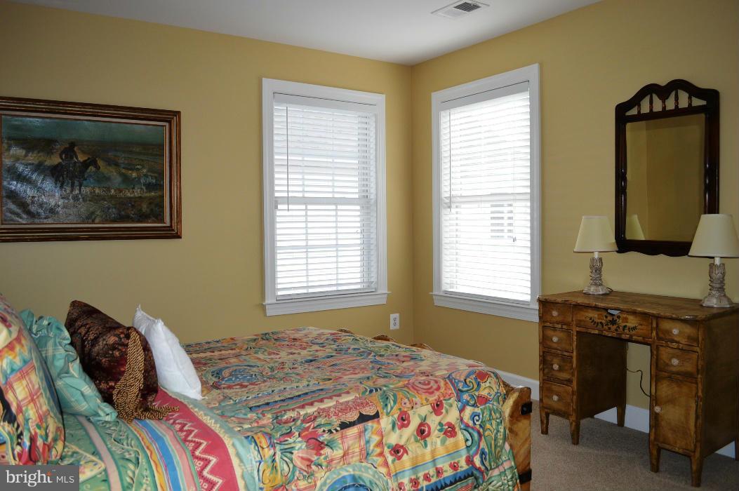 42473 Spring Splendor Drive Ashburn, VA 20148 - Photo 22 of 30 Bedroom