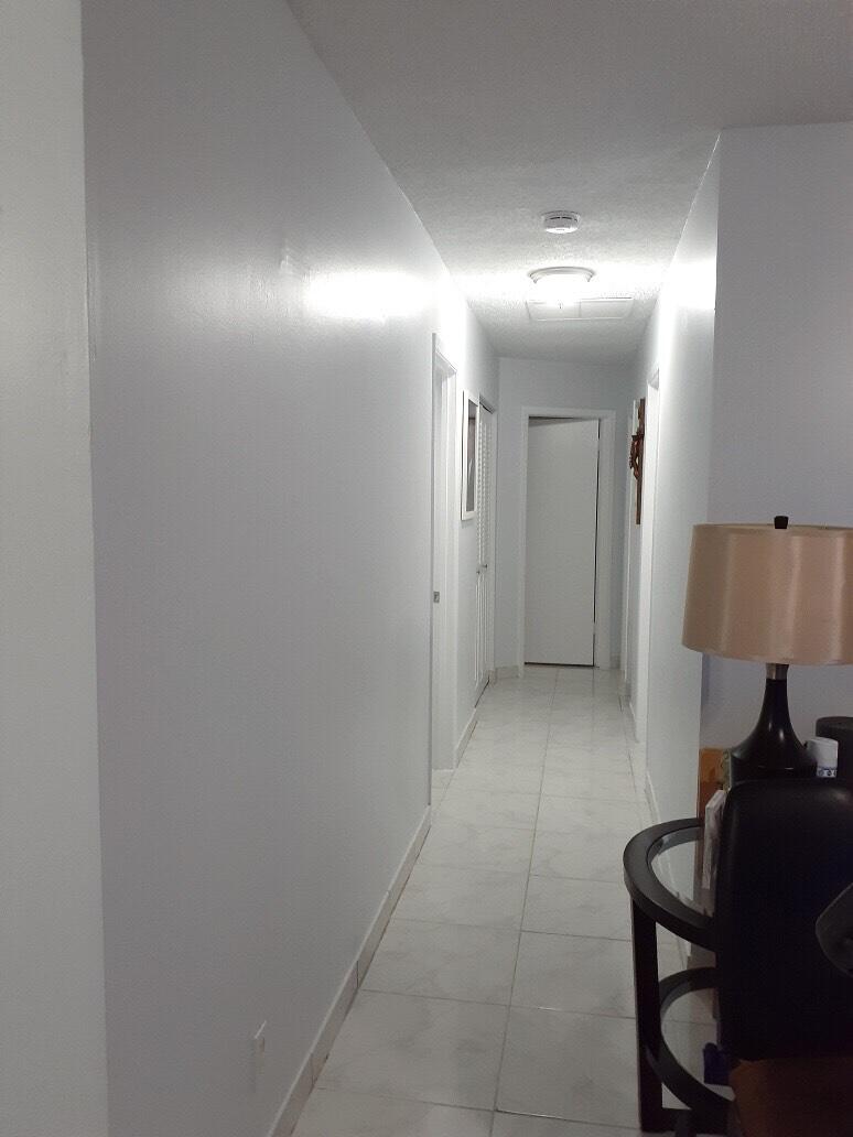 5821 Mango Road West Palm Beach, FL 33413 - Photo 12 of 21 hallway2
