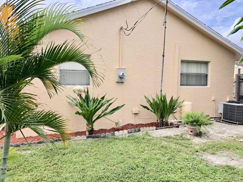 backofhousebright