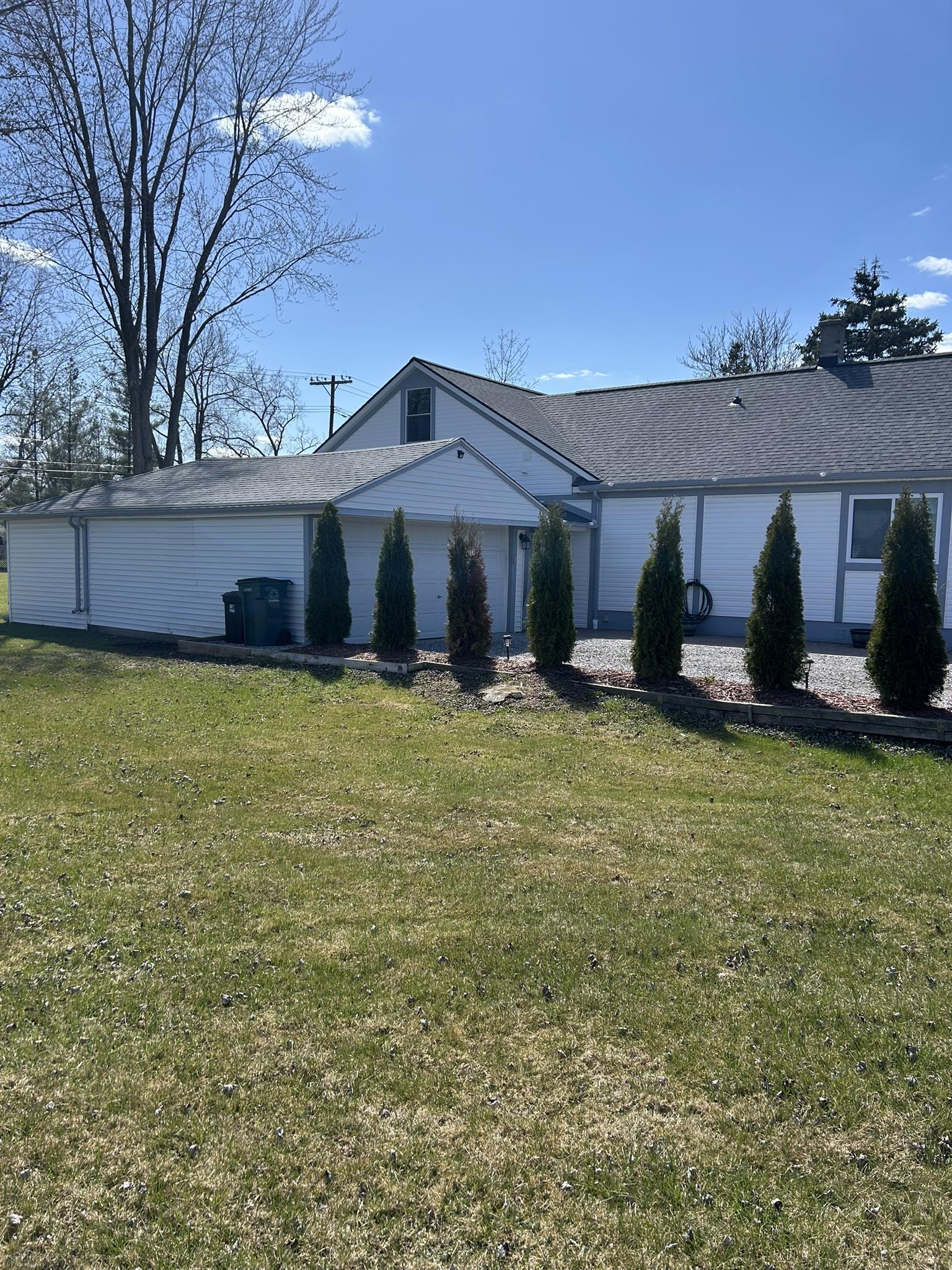 2720 East Maple Road Troy, MI 48083 - Photo 5 of 60