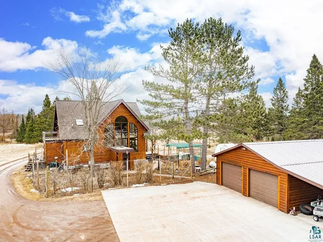 $589,900 | 3213 East Alger Grade, Two Harbors, MN 55616