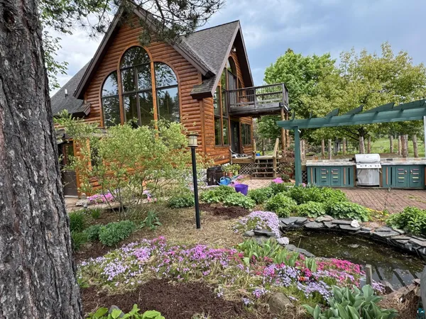 $589,900 | 3213 East Alger Grade, Two Harbors, MN 55616