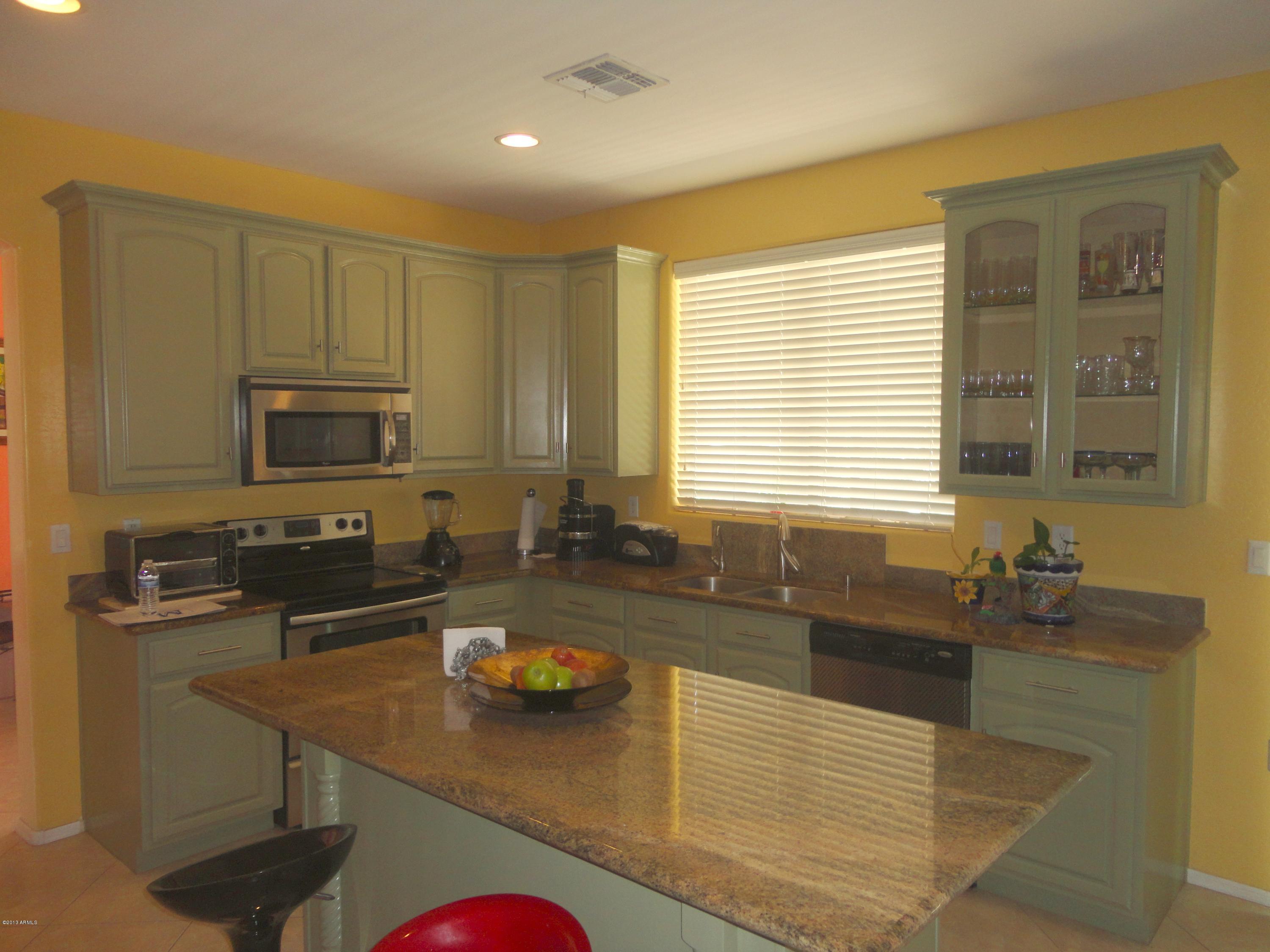 9427 West Heber Road Tolleson, AZ 85353 - Photo 6 of 23 DSC02409