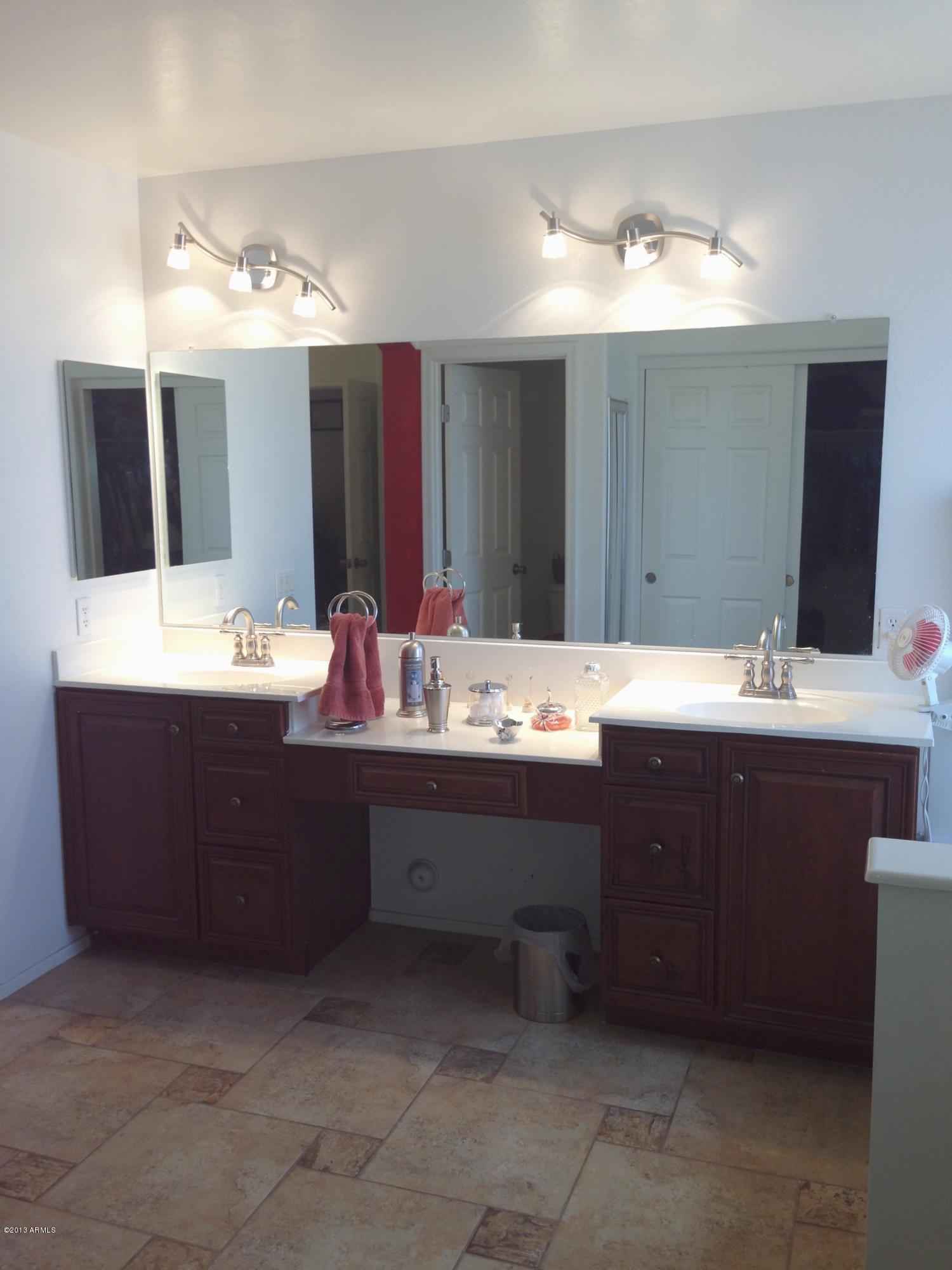9427 West Heber Road Tolleson, AZ 85353 - Photo 10 of 23 IMG_1082