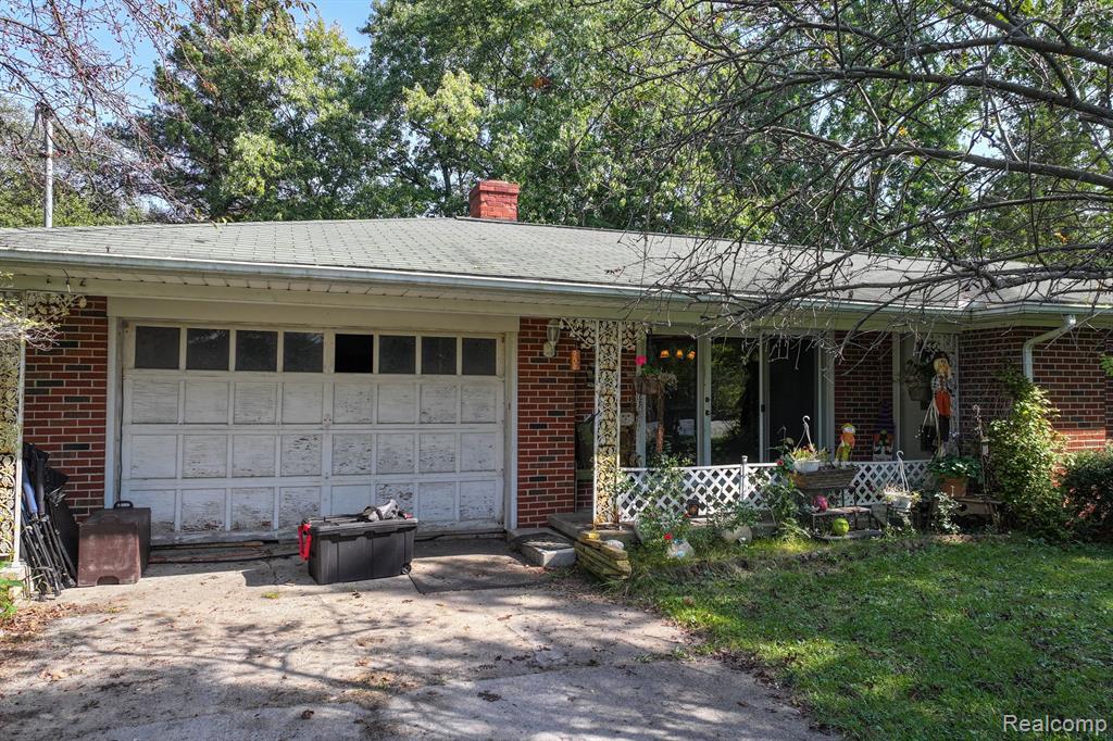 1421 South State Road Davison, MI 48423 - Photo 2 of 21
