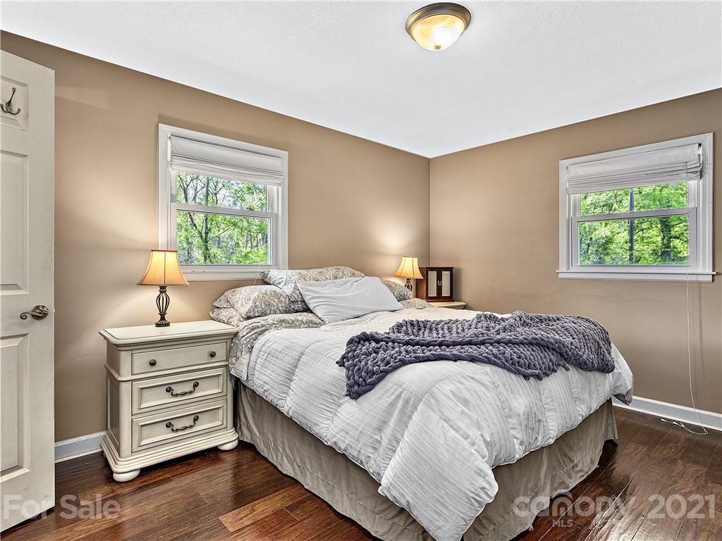 1726 North Rugby Road Hendersonville, NC 28791 - Photo 12 of 25 Gallery Image 12