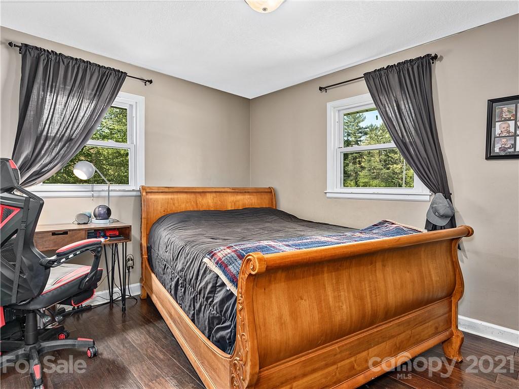 1726 North Rugby Road Hendersonville, NC 28791 - Photo 15 of 25 Gallery Image 15