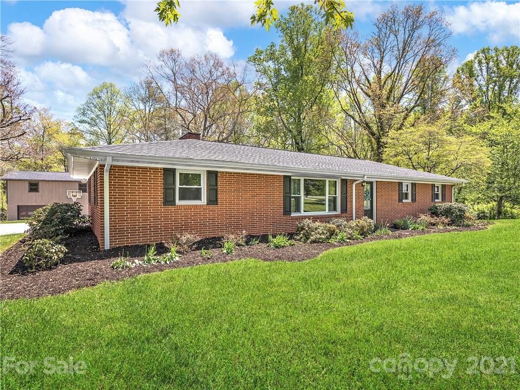 1726 North Rugby Road Hendersonville, NC 28791 - Photo 20 of 25 Gallery Image 20