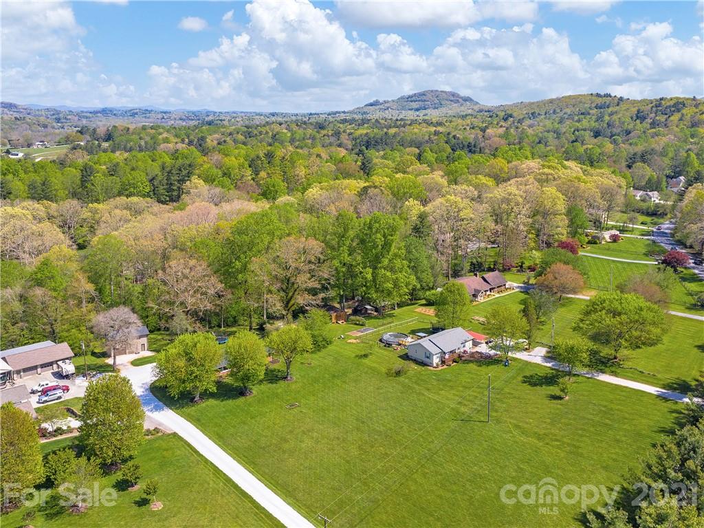 1726 North Rugby Road Hendersonville, NC 28791 - Photo 23 of 25 Gallery Image 23