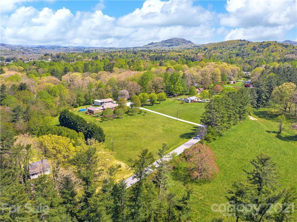 1726 North Rugby Road Hendersonville, NC 28791 - Photo 24 of 25 Gallery Image 24