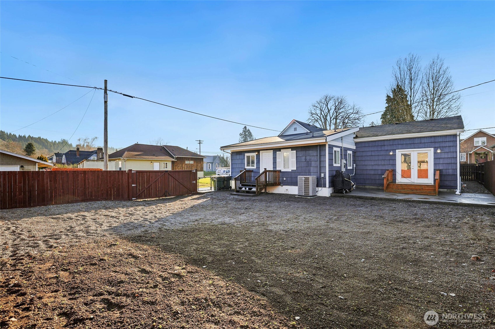 856 Northwest Folsom Street Chehalis, WA 98532 - Photo 27 of 38 a front view of a house with a yard