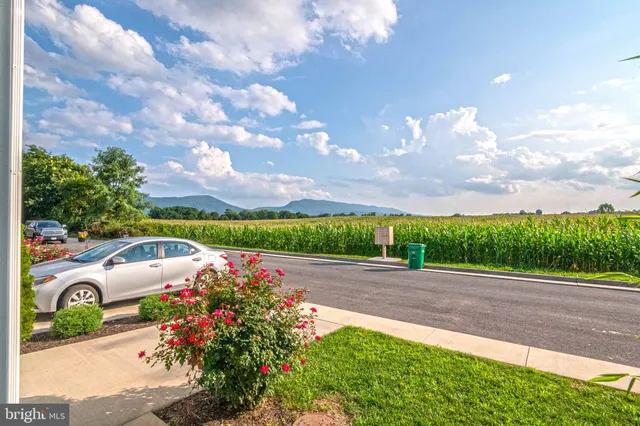 $354,000 | 242 Parkside Court, Woodstock, VA 22664