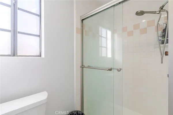 $4,100 | 4430 Noble Avenue, Unit 202, Sherman Oaks, CA 91403
