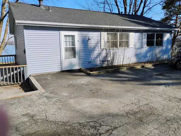 $1,350 | 152 North Avenue, Unit 9, Wauconda, IL 60084