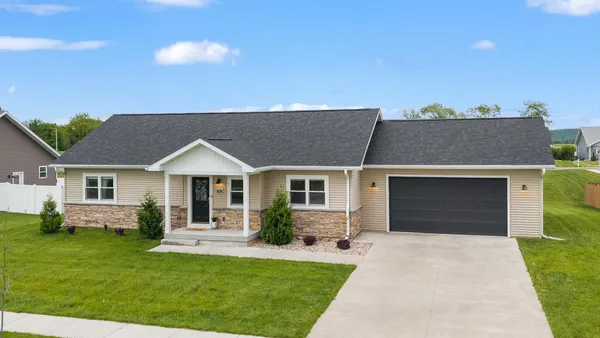 $395,900 | 702 Eisenhower Street, Baraboo, WI 53913