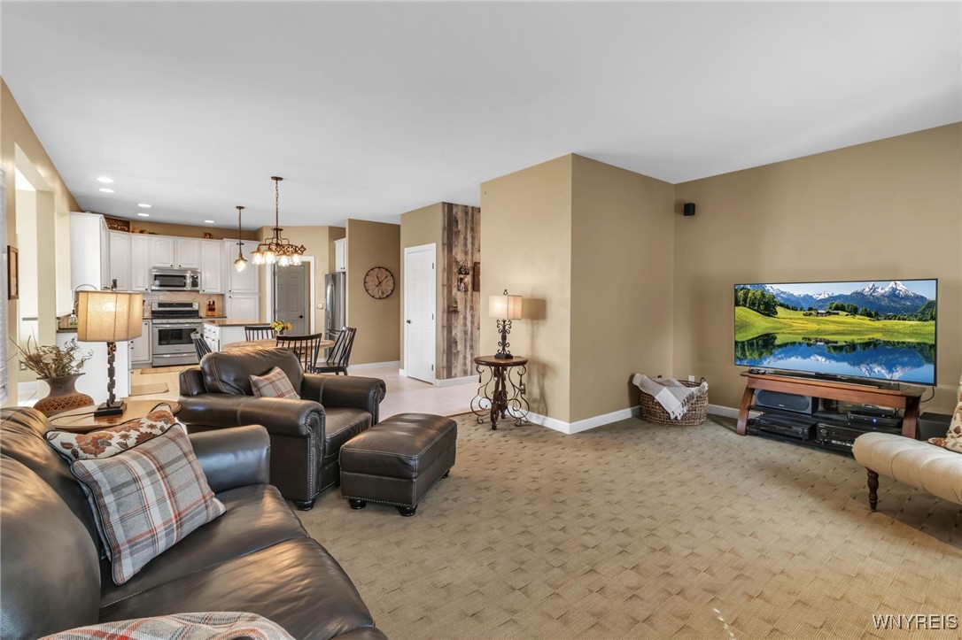 7 Katelyn Lane Lancaster, NY 14086 - Photo 15 of 50