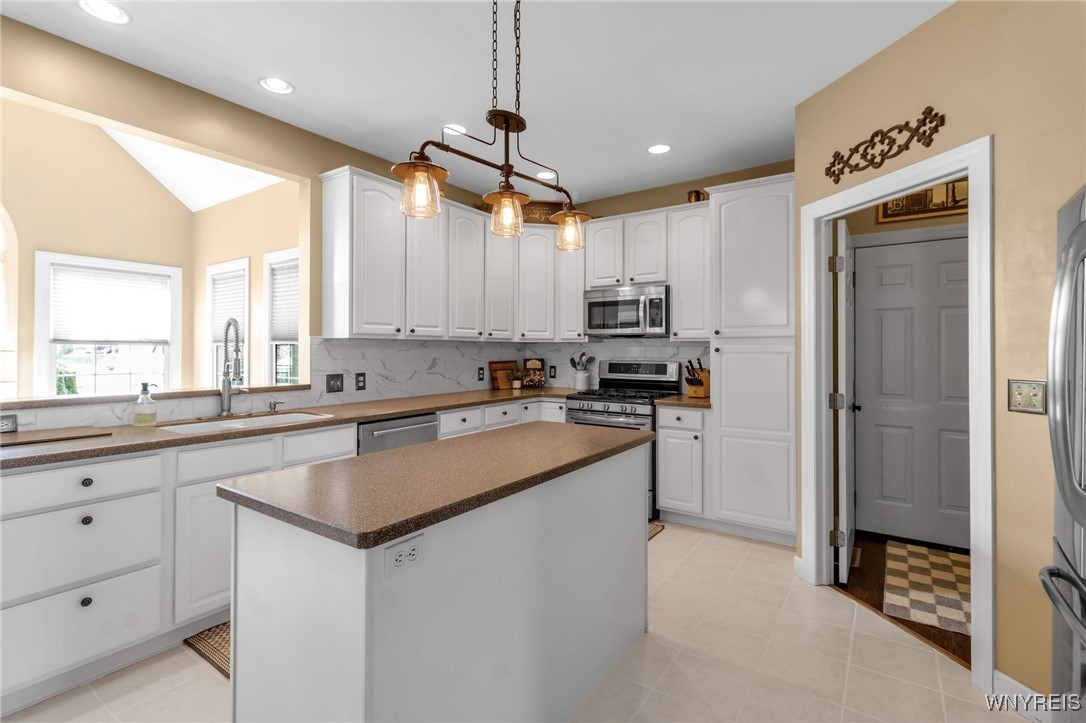 7 Katelyn Lane Lancaster, NY 14086 - Photo 18 of 50