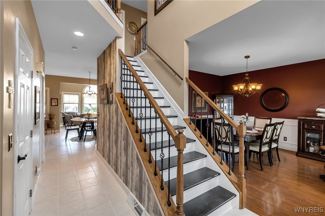 7 Katelyn Lane Lancaster, NY 14086 - Photo 9 of 50