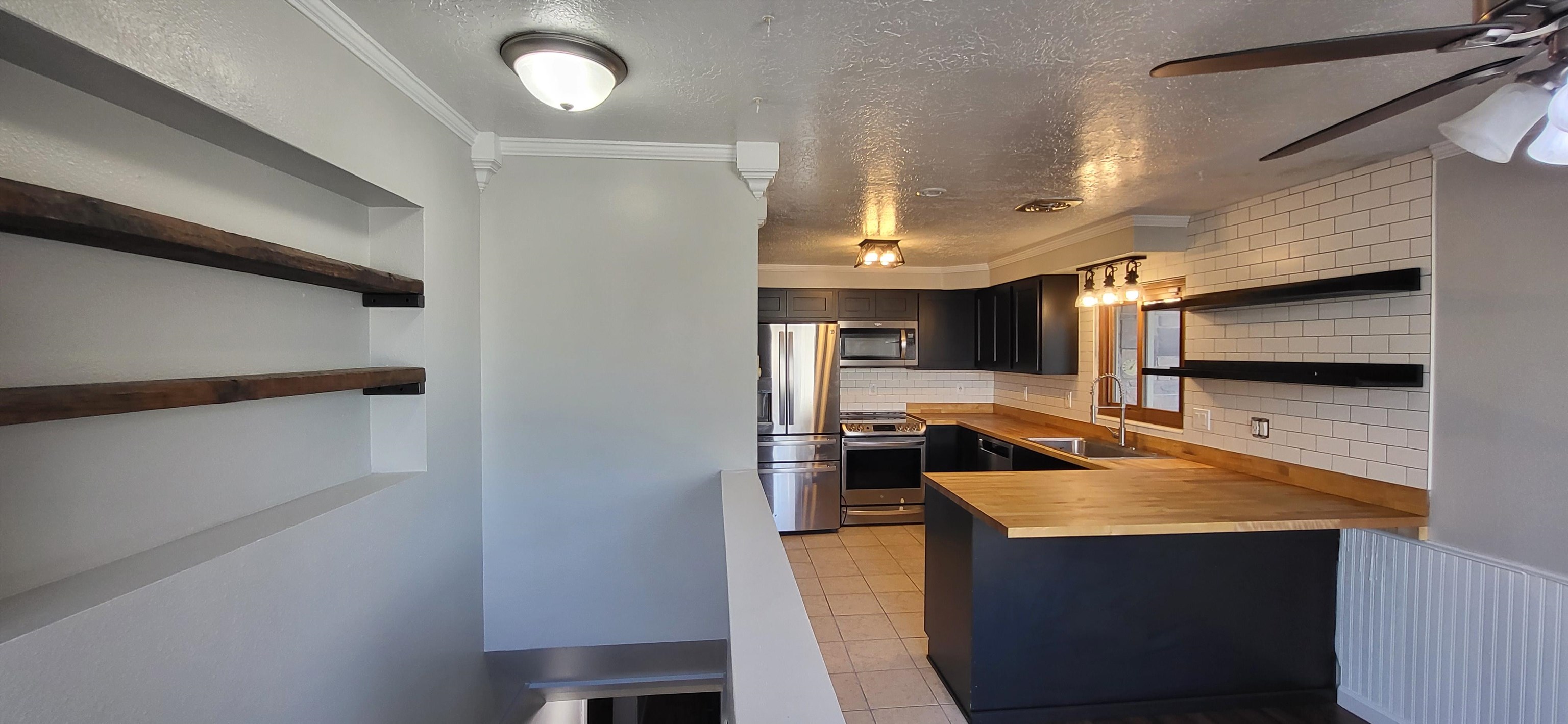 1228 Perrine Street Rawlins, WY 82301 - Photo 10 of 46