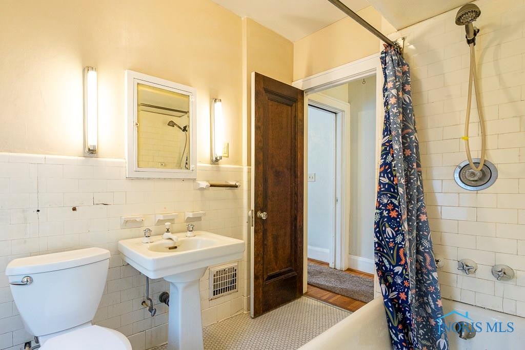 4048 Wetzler Road Toledo, OH 43612 - Photo 30 of 34 Photo 30