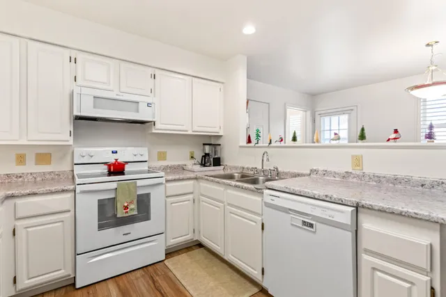 $325,000 | 27 Guadalcanal Street, Unit 27, Brunswick, ME 04011