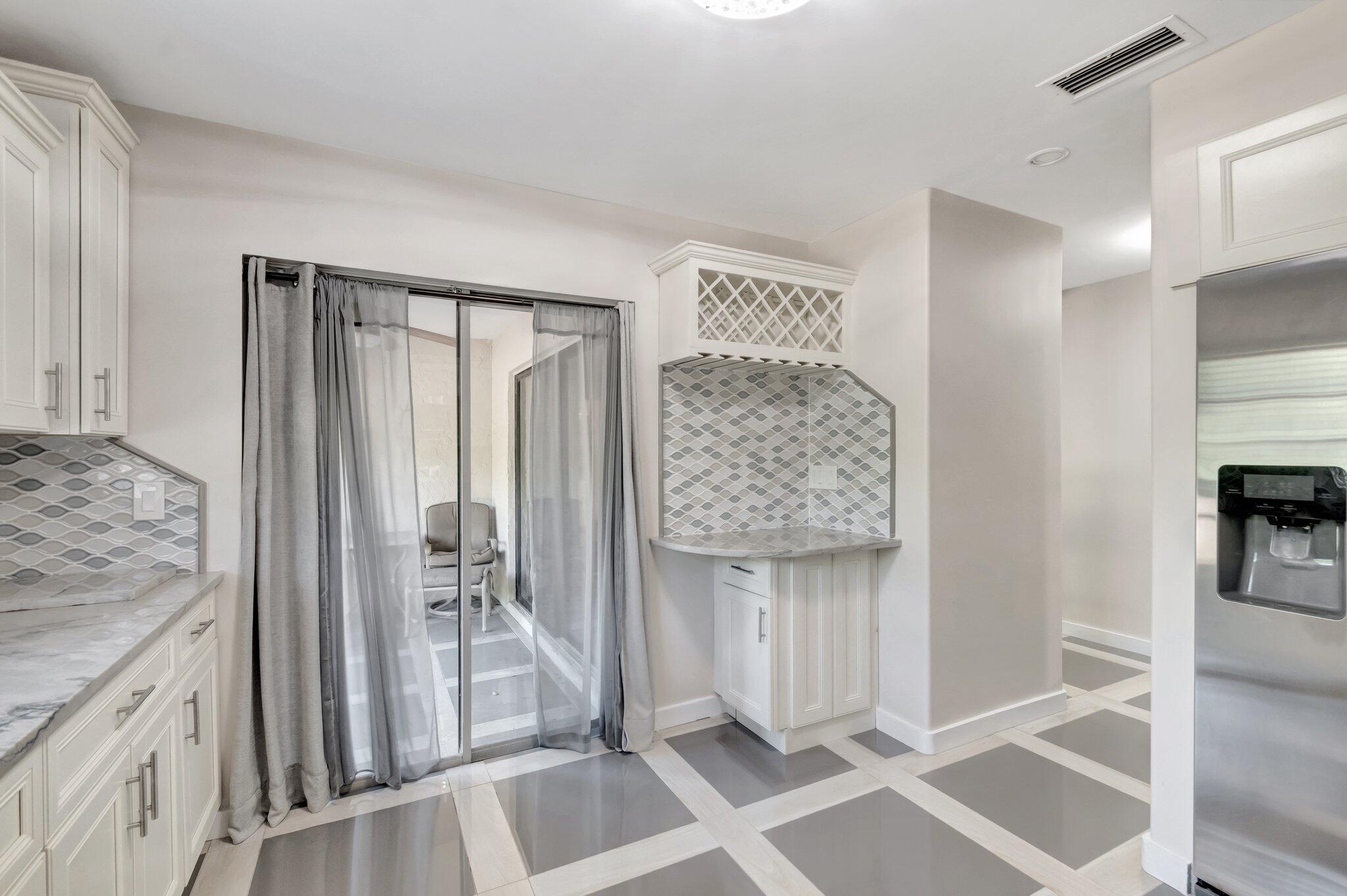 4875 Hawkwood Road, Unit B Boynton Beach, FL 33436 - Photo 6 of 31 13-web-or-mls-DSC_2344