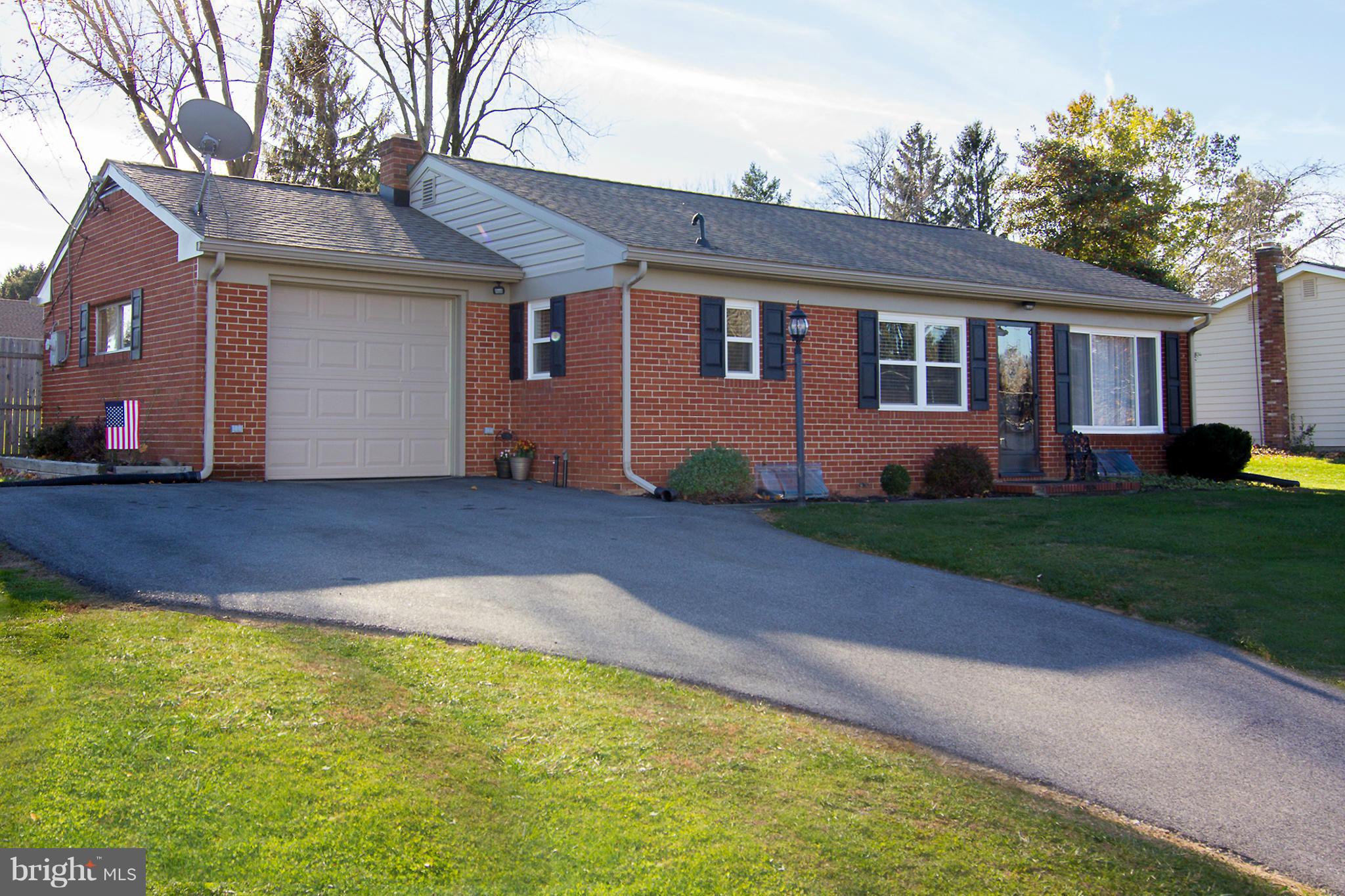 329 Hook Road Westminster, MD 21157 - Photo 1 of 28 Exterior (Front)
