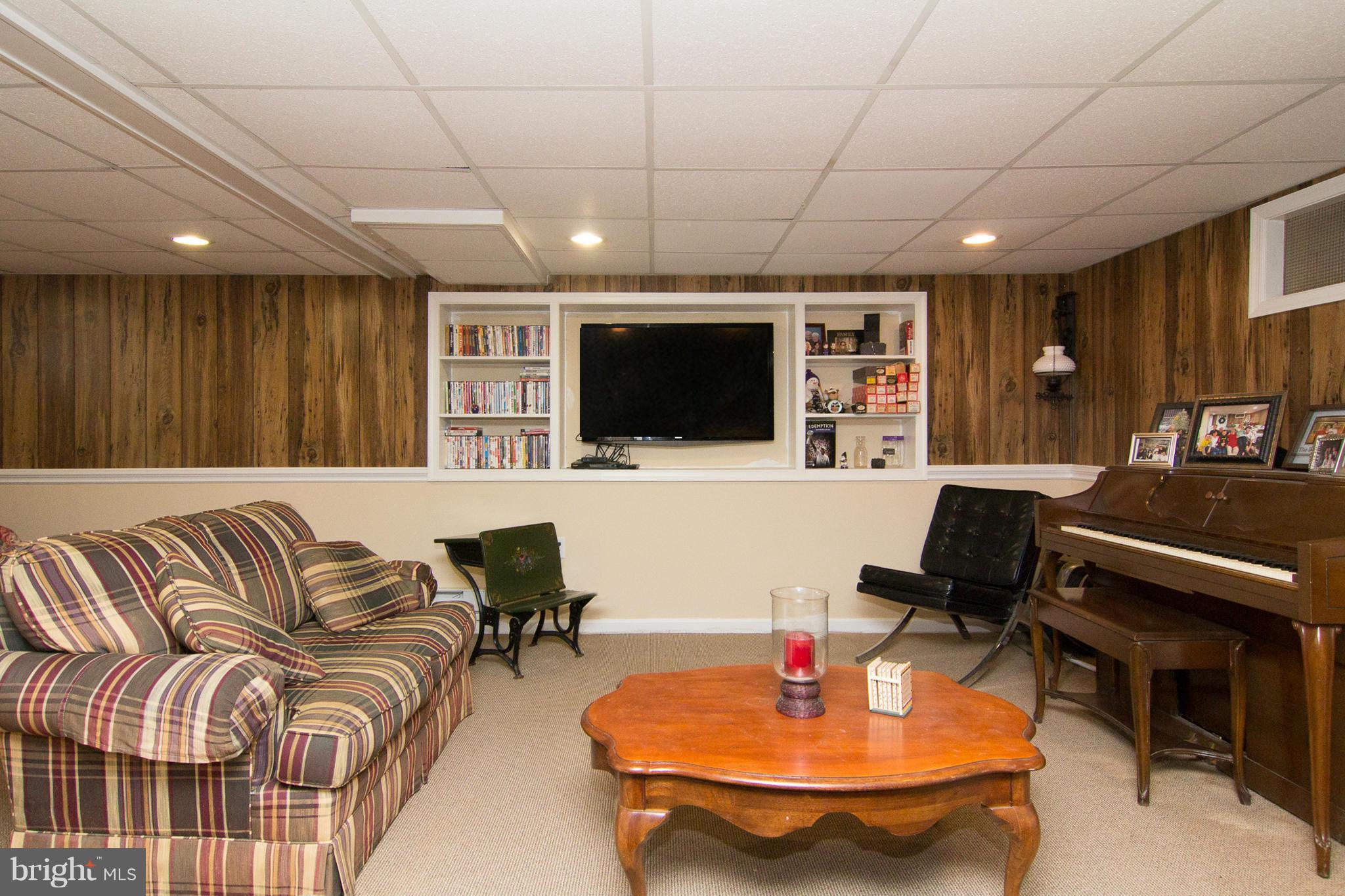 329 Hook Road Westminster, MD 21157 - Photo 20 of 28 Interior (General)