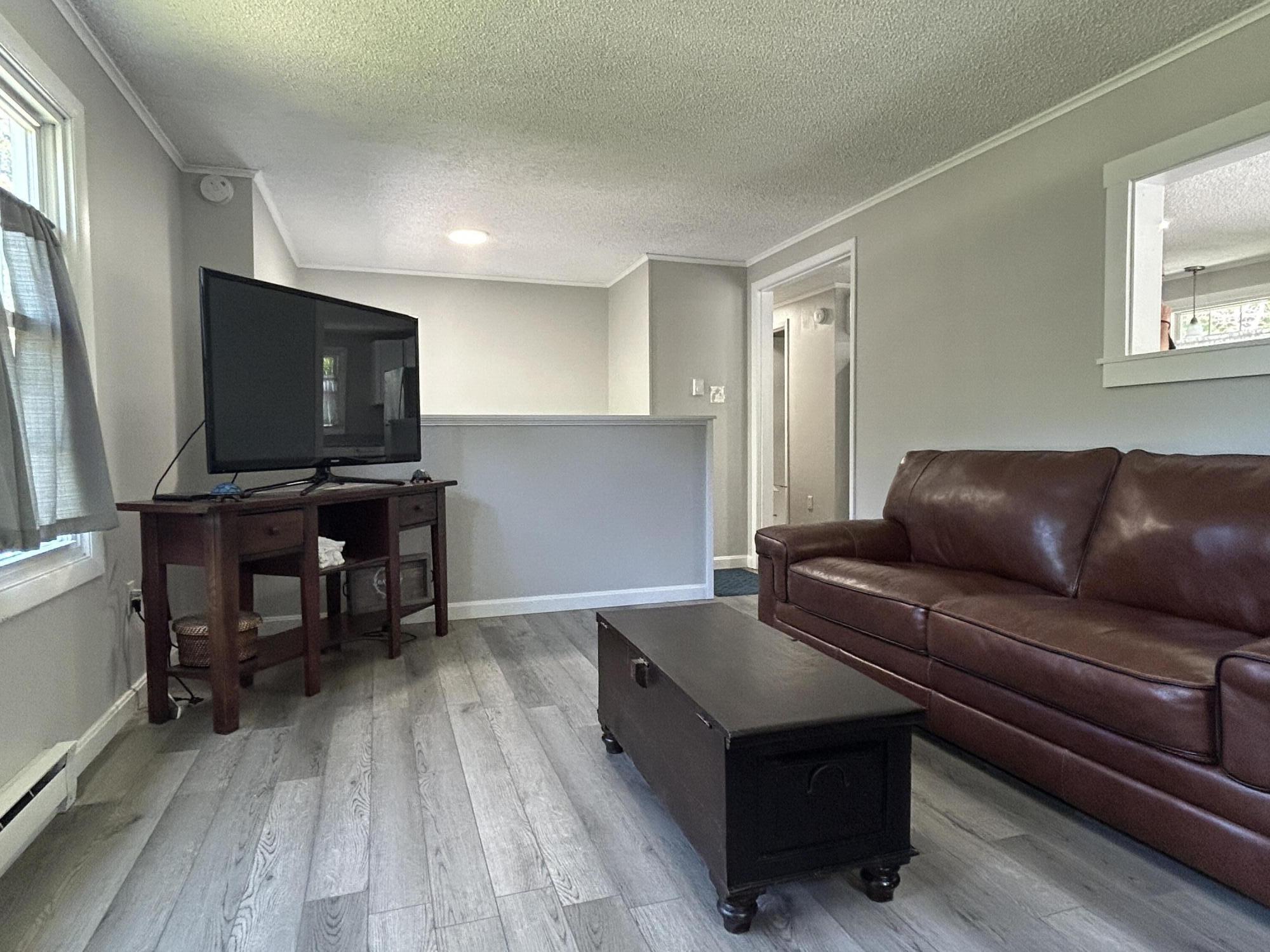 125 Benson Road West Gardiner, ME 04345 - Photo 12 of 41 Living room