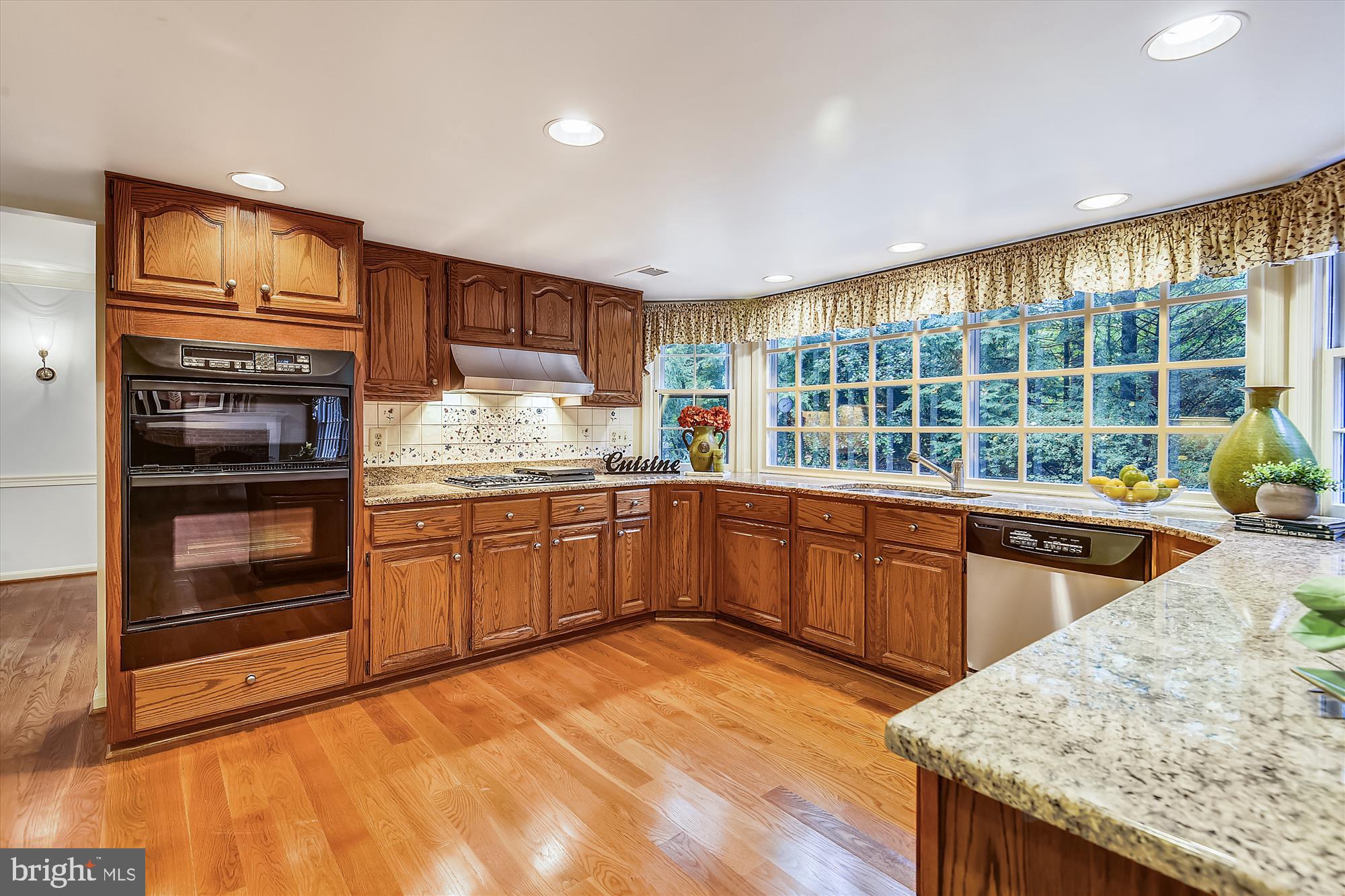 1504 Elk Point Drive Reston, VA 20194 - Photo 11 of 58 Kitchen