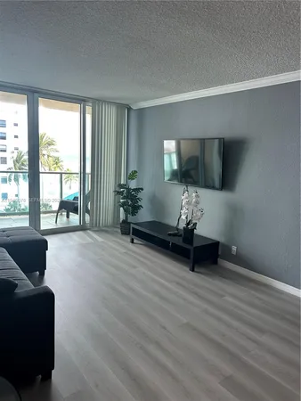 $2,700 | 2501 South Ocean Drive, Unit 507, Hollywood, FL 33019
