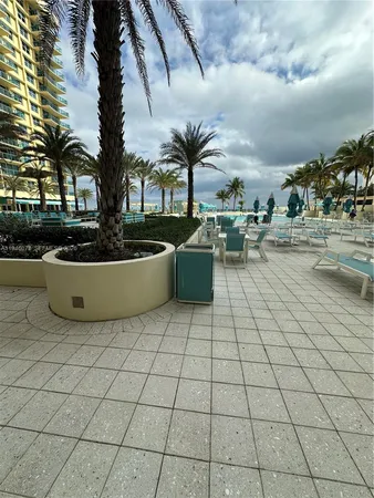 $2,700 | 2501 South Ocean Drive, Unit 507, Hollywood, FL 33019