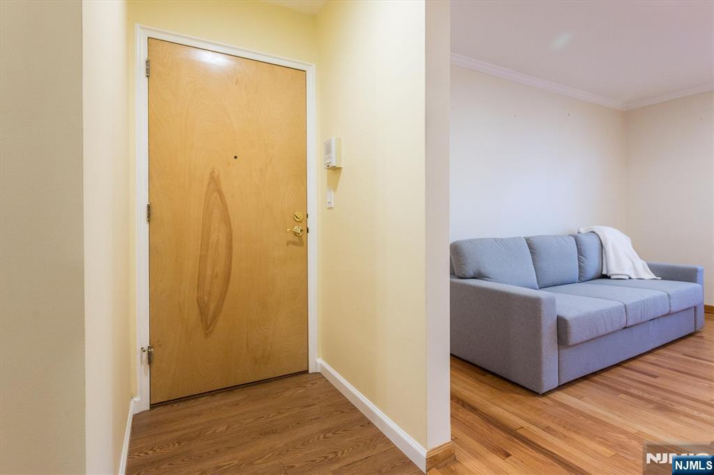 25-18 High Street, Unit A Fair Lawn, NJ 07410 - Photo 6 of 29