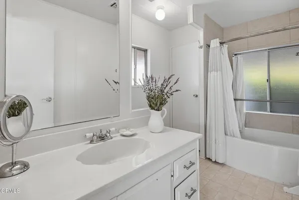 $499,000 | 161 Tahquitz Drive, Unit 35, Camarillo, CA 93012