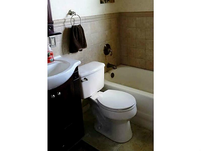 3270 Hubbard-Middlesex Road West Middlesex, PA 16159 - Photo 13 of 17 Full Bath.