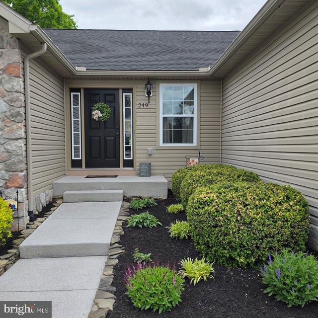 249 Hemlock Drive Hanover, PA 17331 - Photo 2 of 6